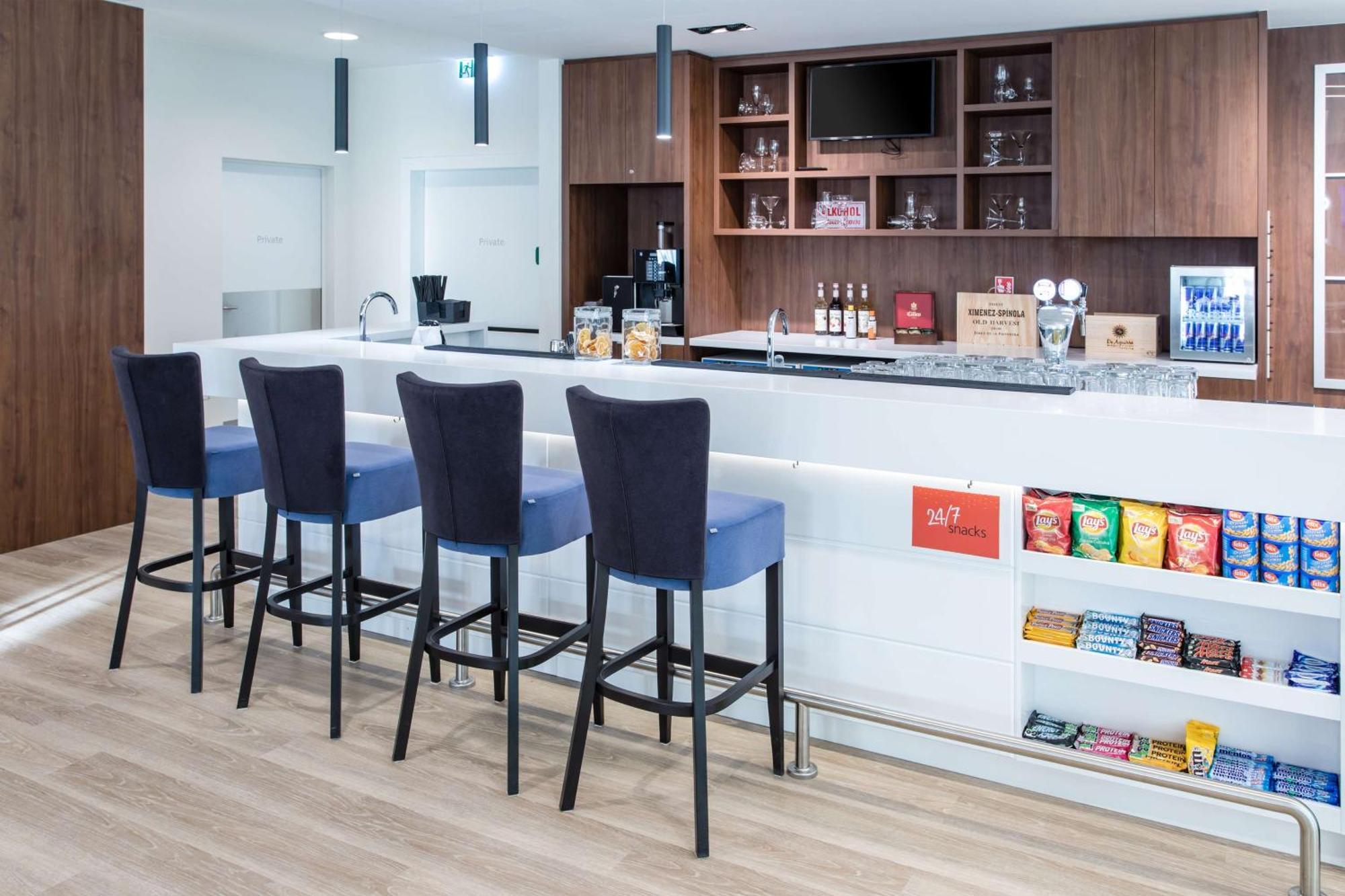 Hampton By Hilton Gdansk Oliwa Hotel Exterior photo